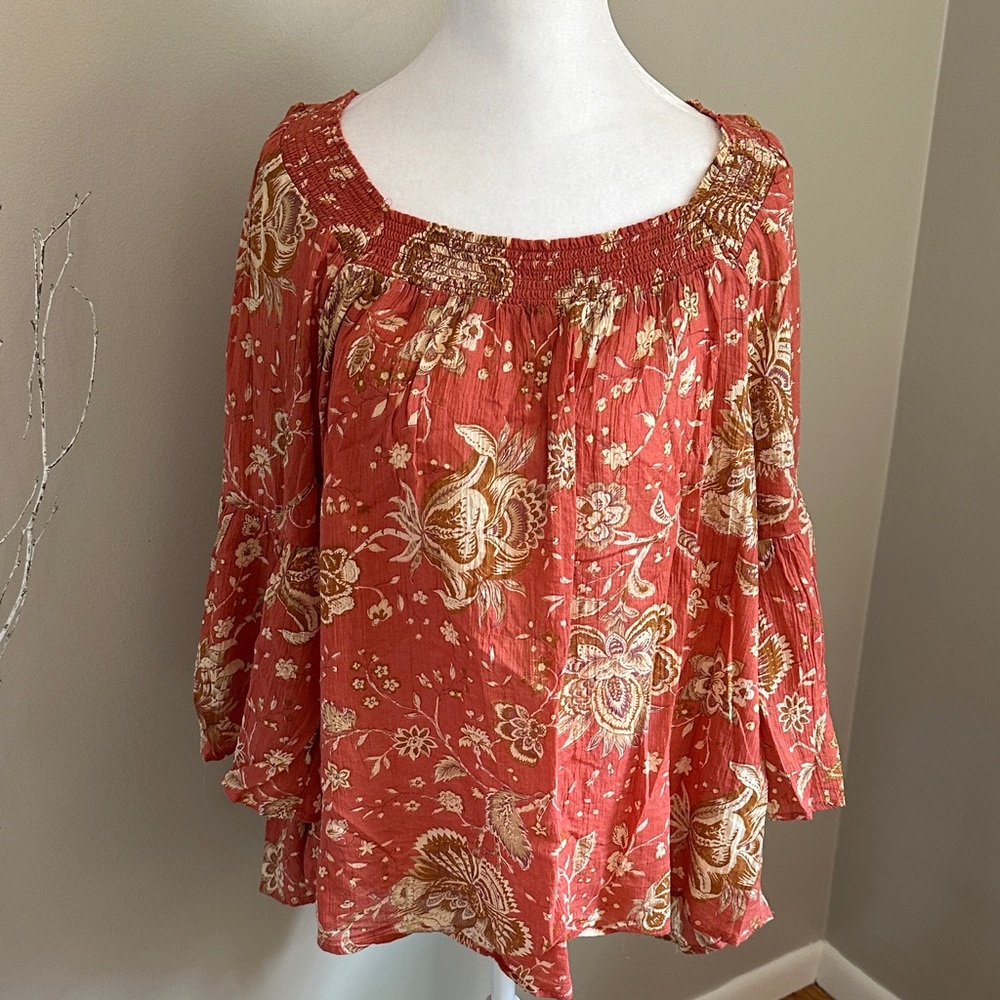 Chap’s Bell Sleeve Boho-style blouse, Sz L